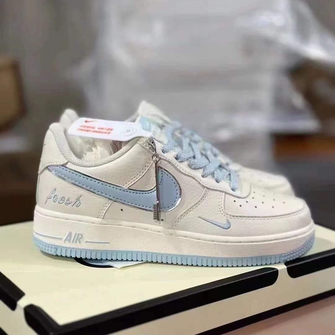 Nike Air Force 1 Low